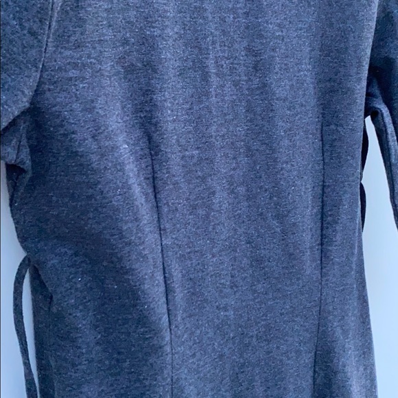Gray mid sleeve Dress - Picture 5 of 6